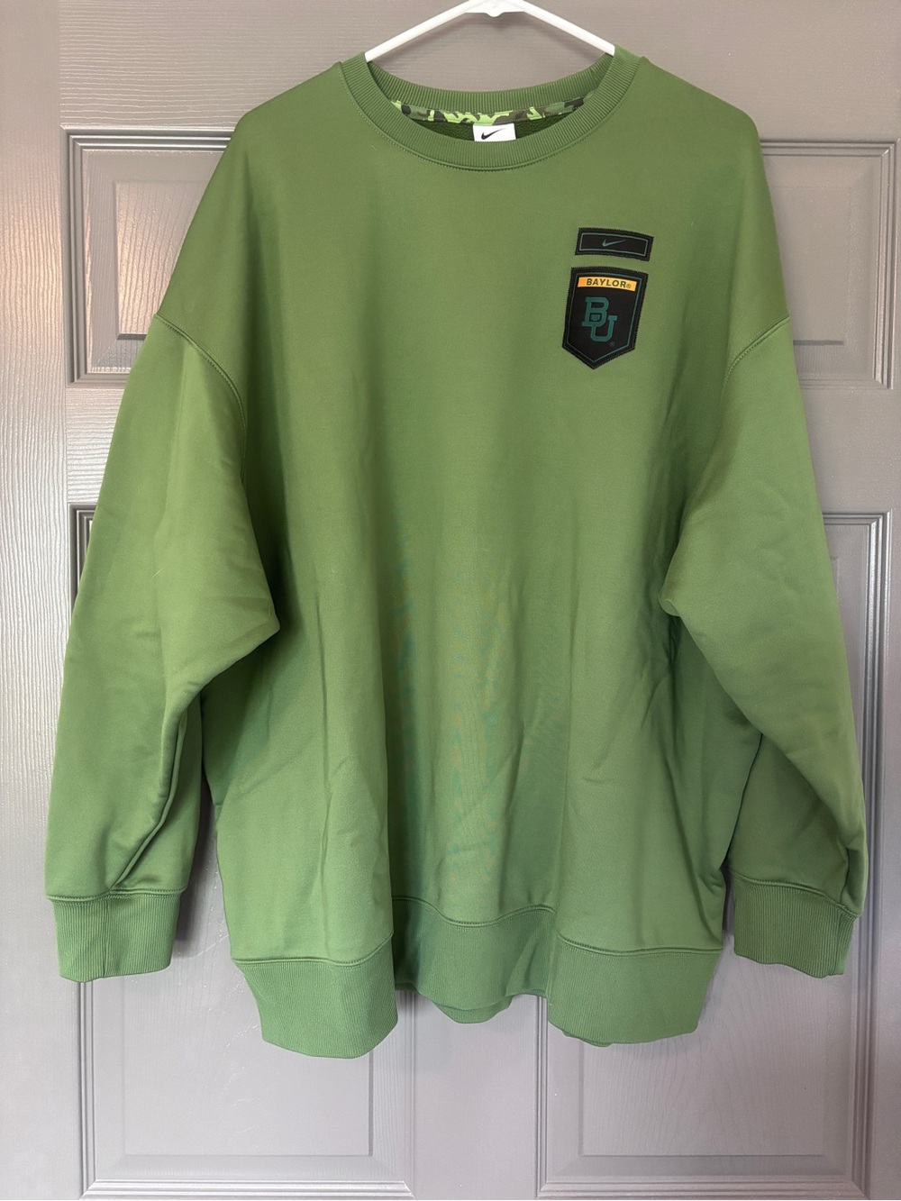 Nike Green Men’s Crewneck Sweatshirt with Baylor Patch